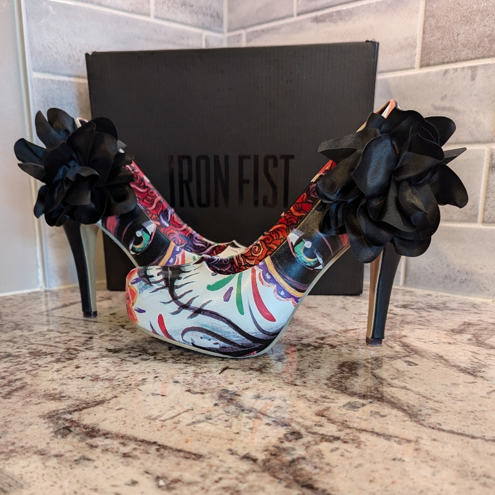 Iron Fist Widow platform pumps, size 9 - Picture 2 of 11